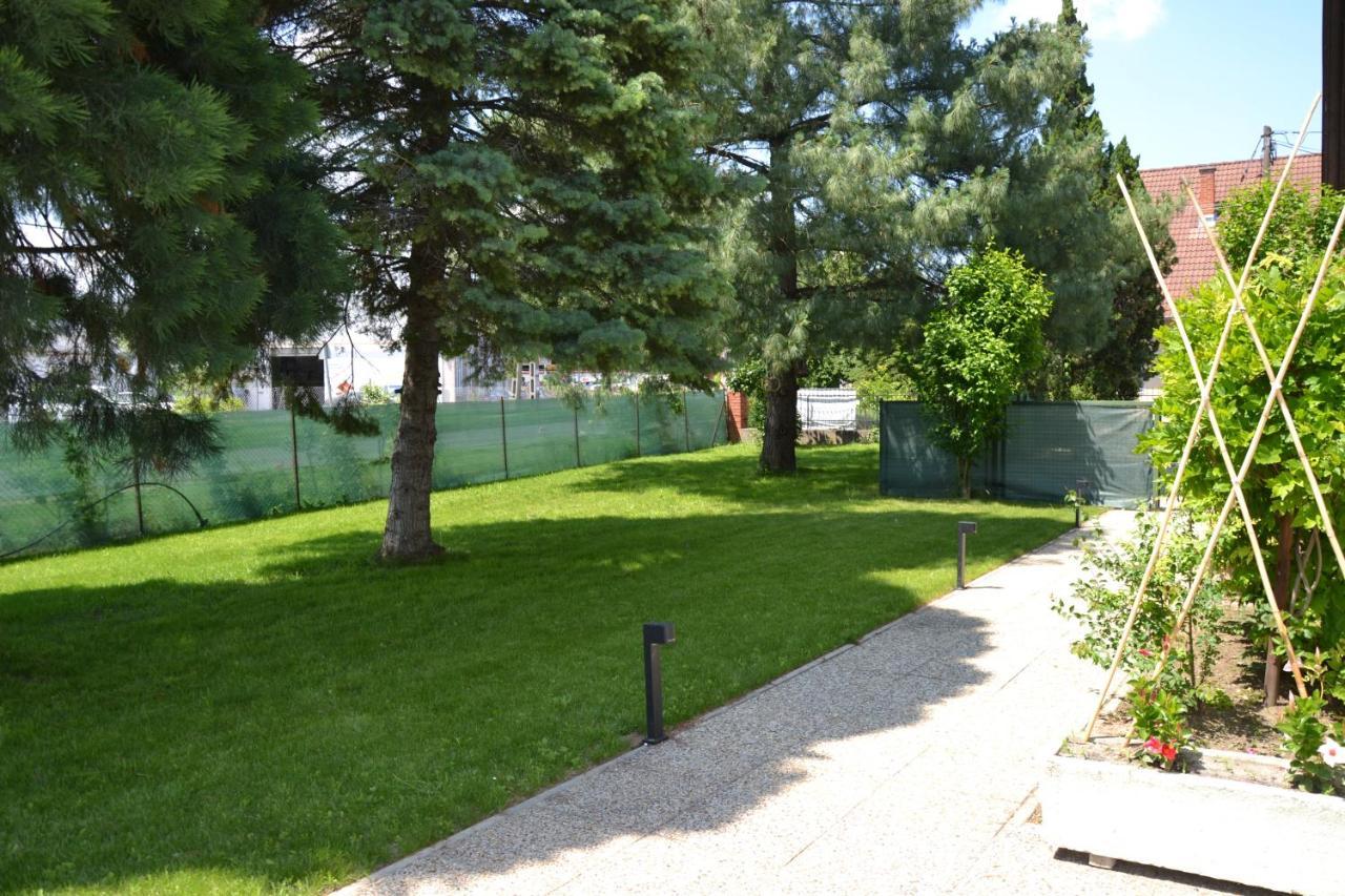 Akvamarin Apartman Keszthely Ngoại thất bức ảnh