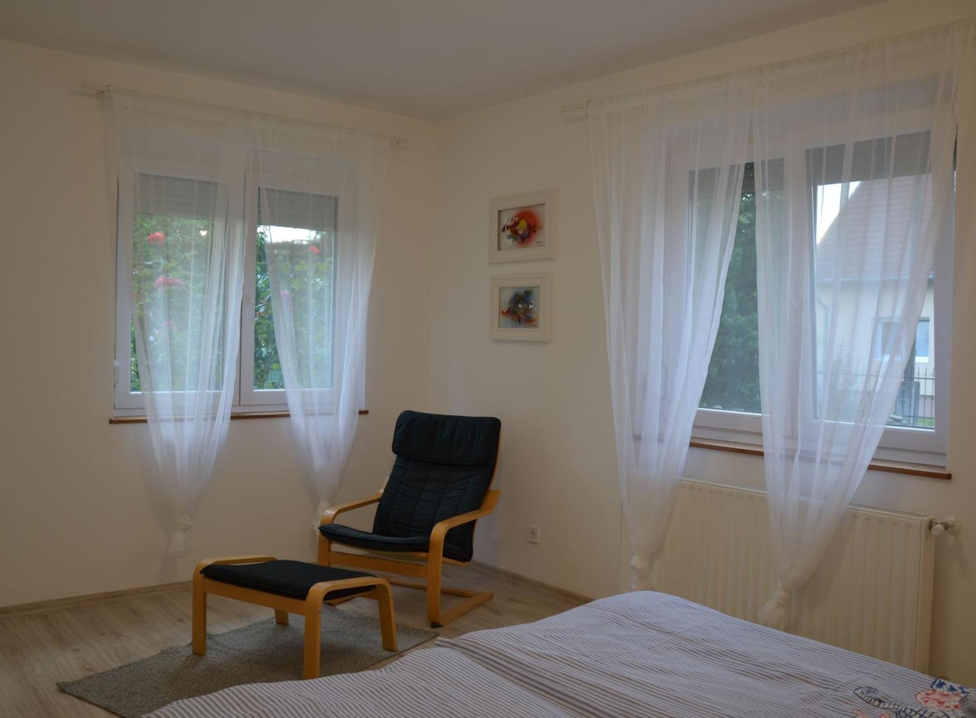 Akvamarin Apartman Keszthely Ngoại thất bức ảnh