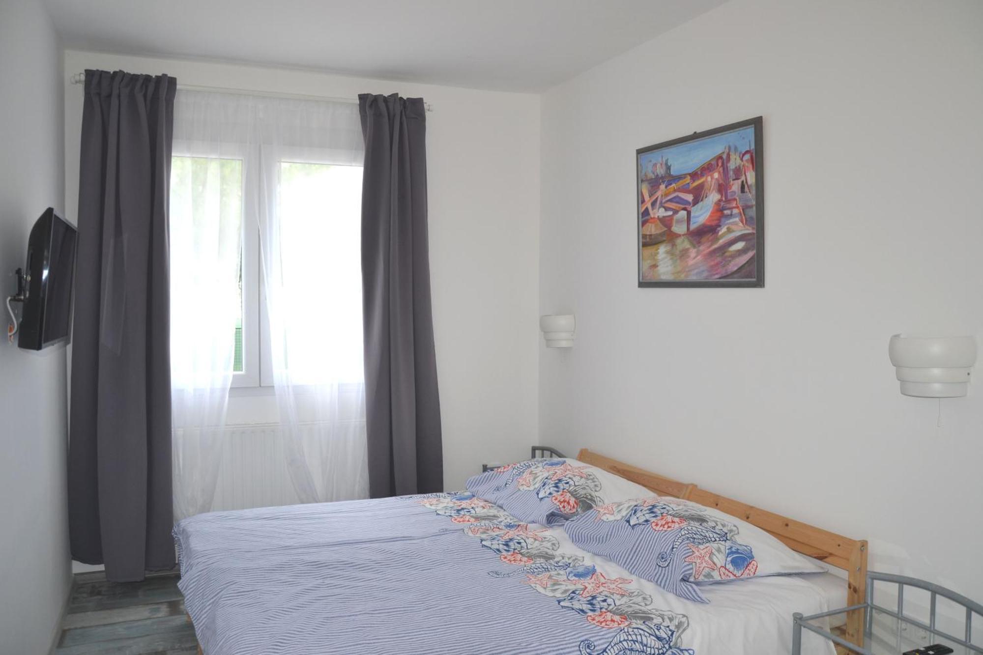 Akvamarin Apartman Keszthely Ngoại thất bức ảnh